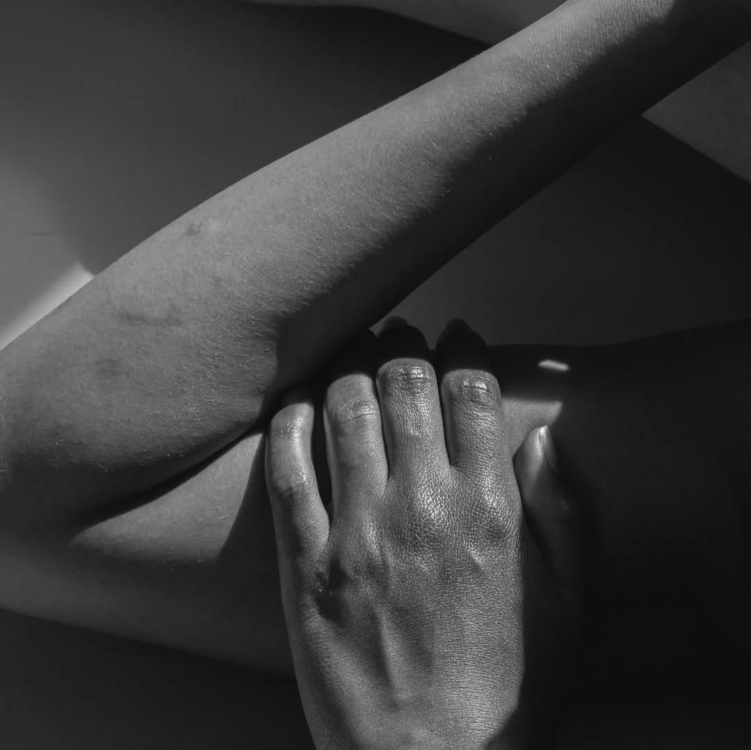 The basic full body treatment consists of microdermabrasion on the arms, legs, chest and back, a lactic or glycolic acid body peel on these parts, and a signature facial.

Now until the end of March (FINAL WEEK)&mdash; Take home a FREE Himalayan Ceda