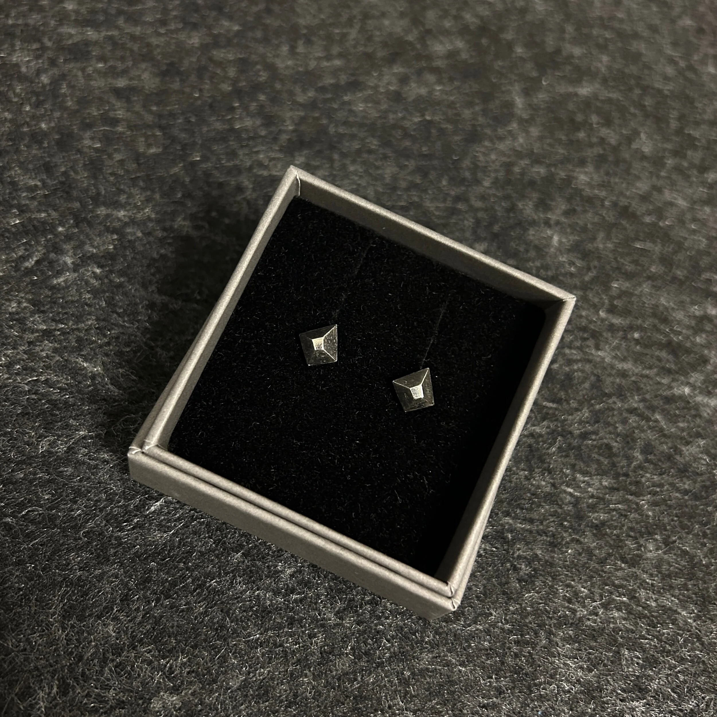 CC23AFDF-D5DB-4C08-814C-897888250A94