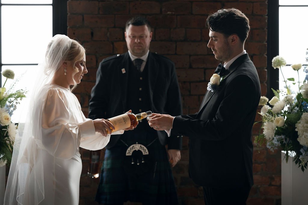 Aillie&Stuart-TheEngineworksGlasgowWedding-SneakPeeks-31.jpg
