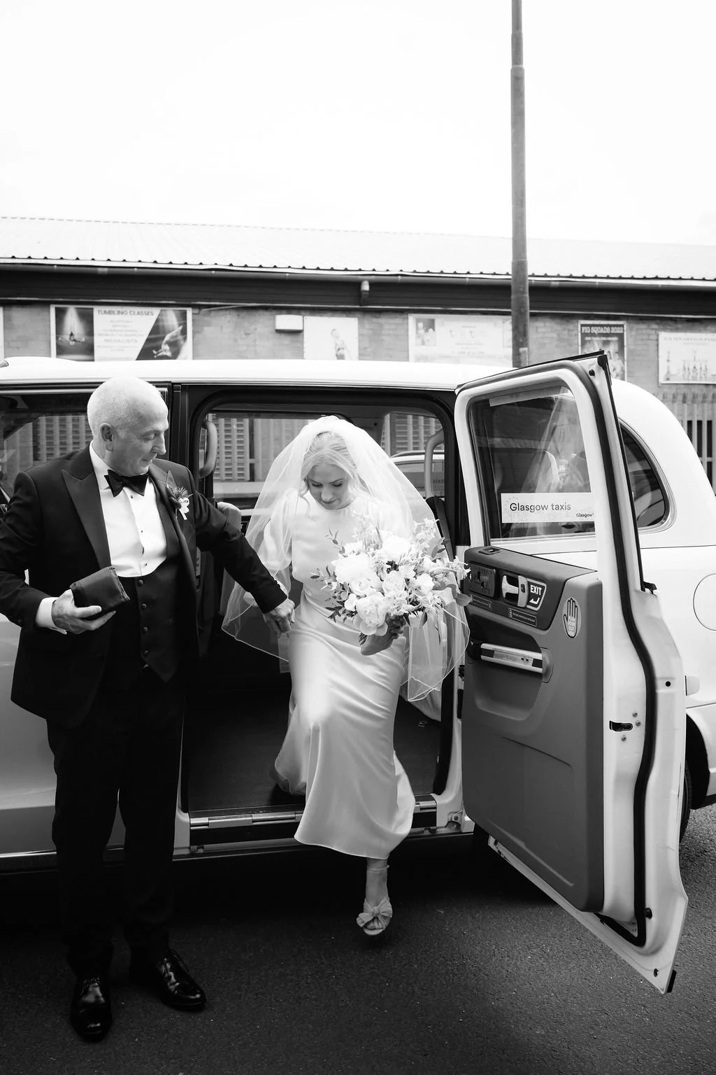 Aillie&Stuart-TheEngineworksGlasgowWedding-SneakPeeks-17.jpg
