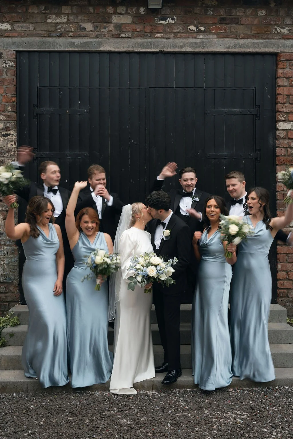Aillie&Stuart-TheEngineworksGlasgowWedding-SneakPeeks-38.jpg