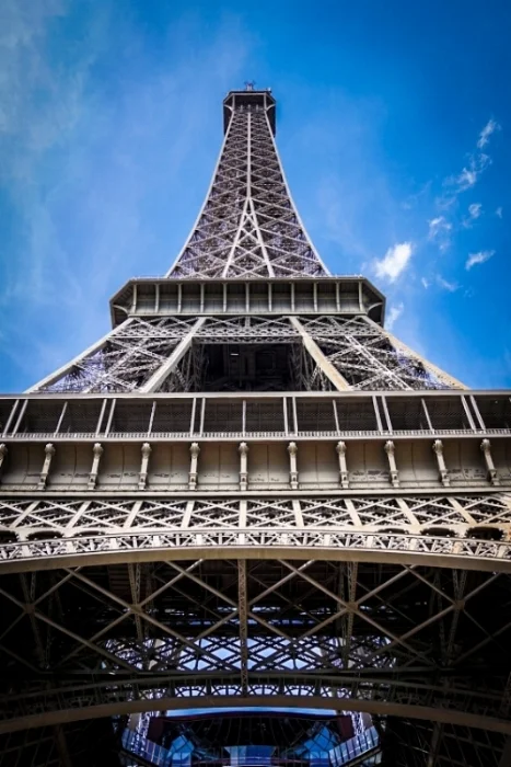 Eiffel_tower2 color.jpg