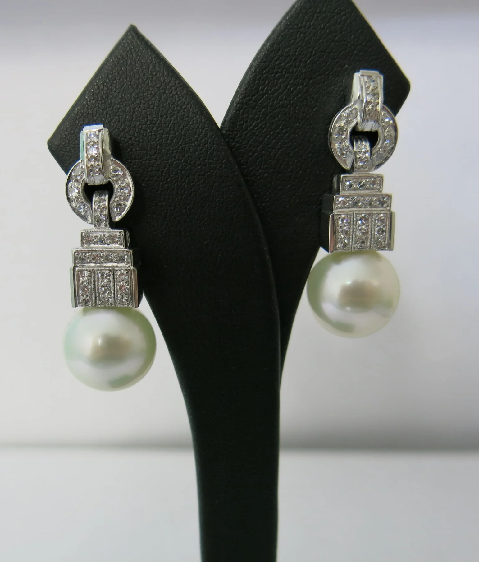 18ct White Gold & Platinum Art Deco Diamond & South Sea Pearl Earrings