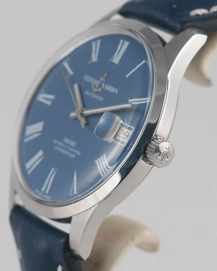 watch8_2.jpg