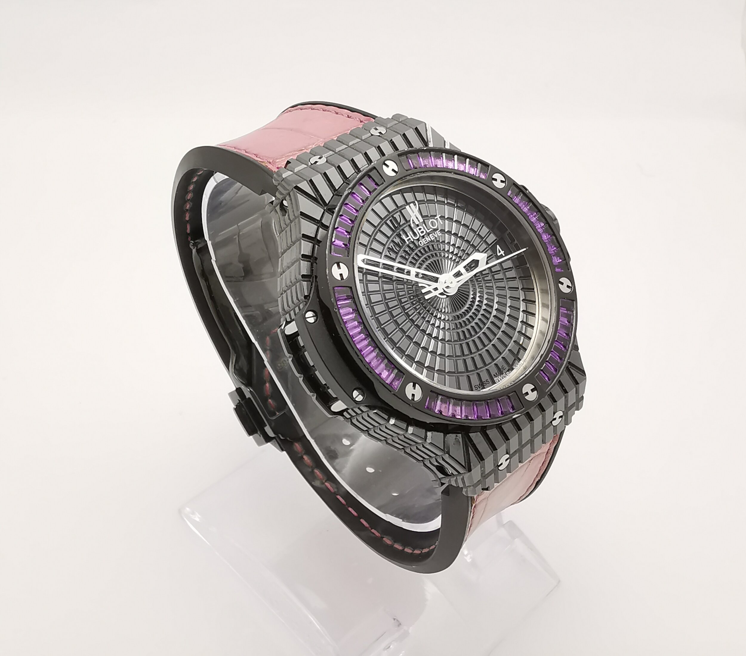 Hublot Big Bang Tutti Frutti Caviar Ceramic Automatic watch on pink ...
