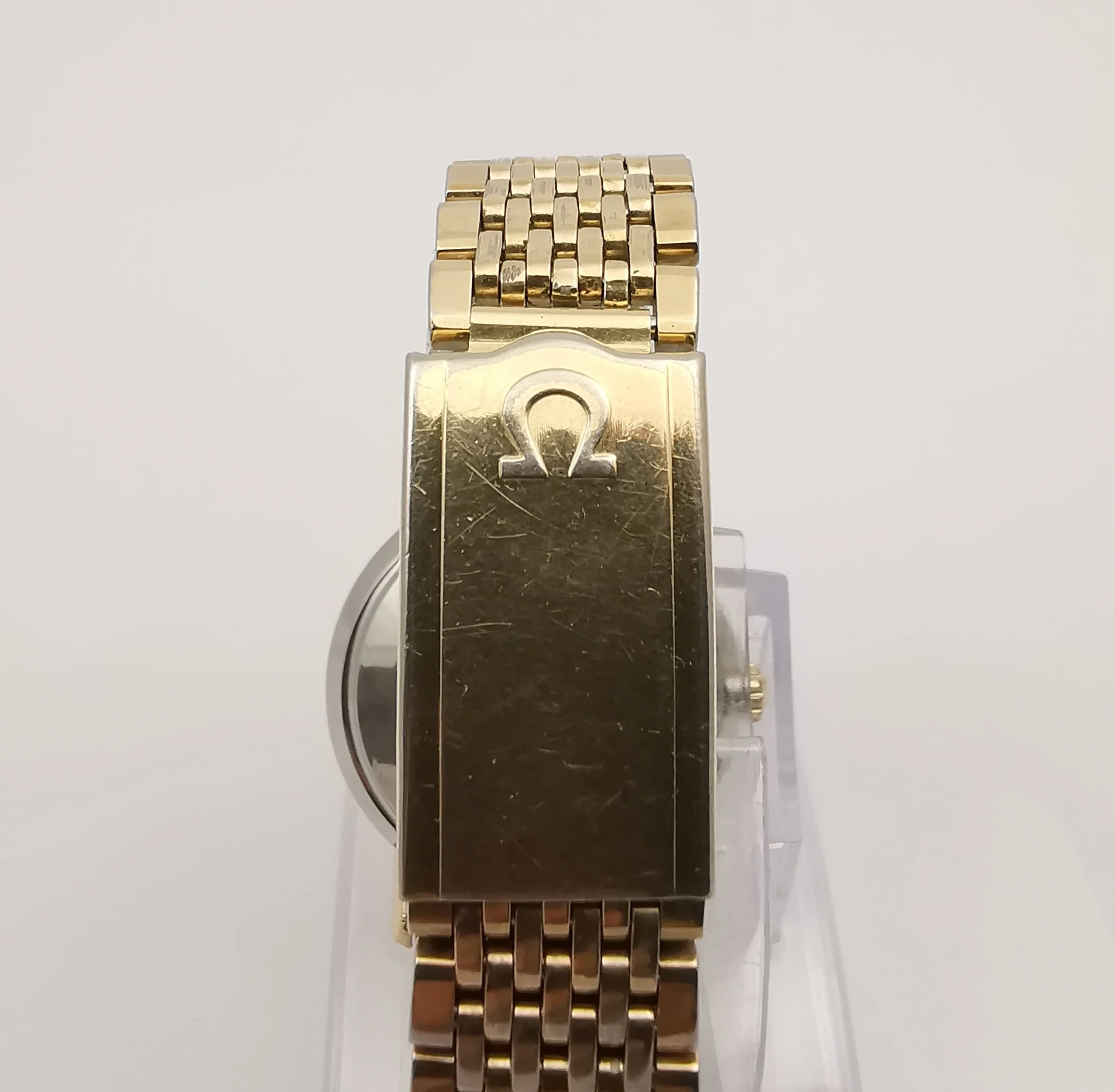 watch on Rice grain bracelet 1967 Model 