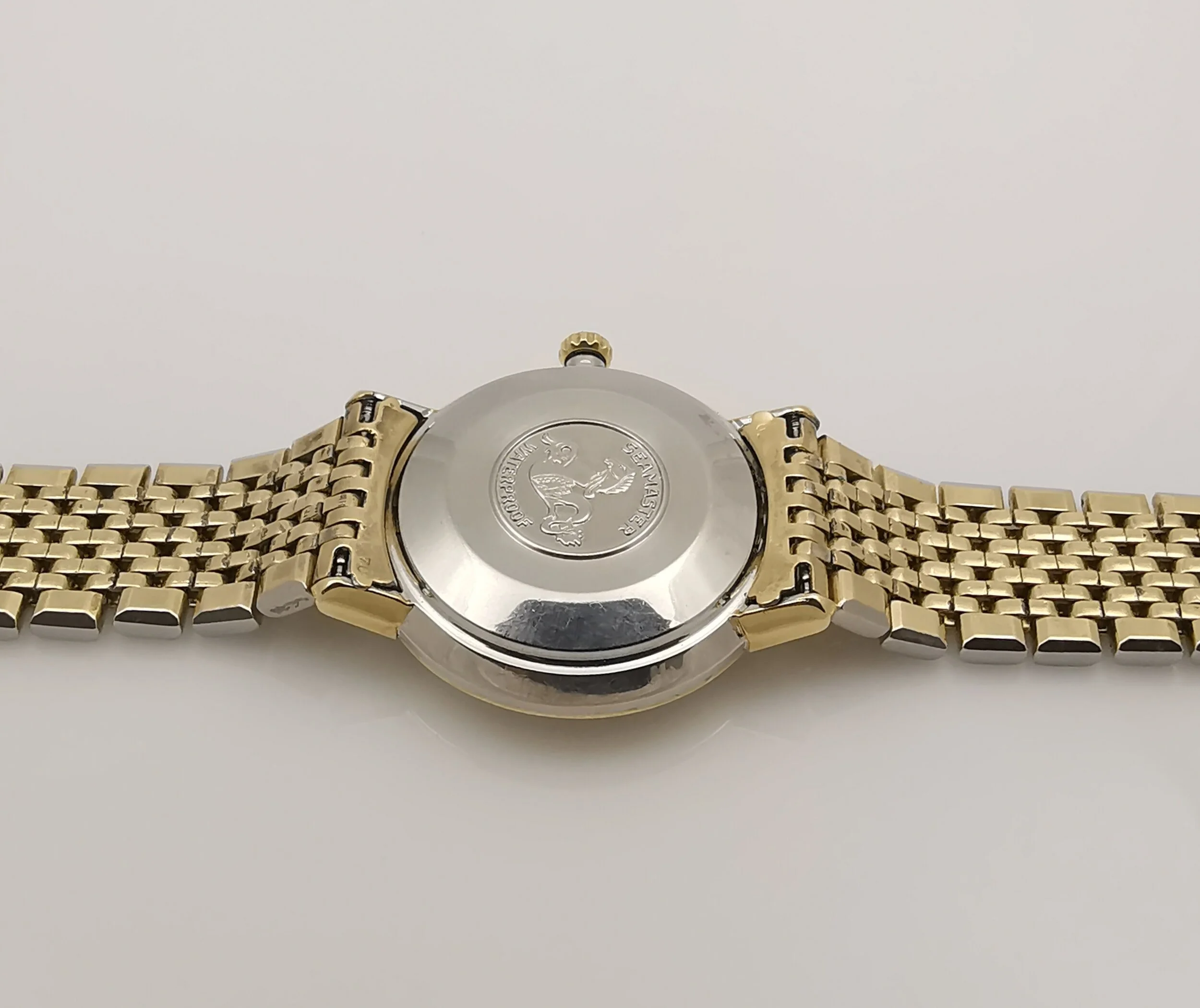 watch on Rice grain bracelet 1967 Model 