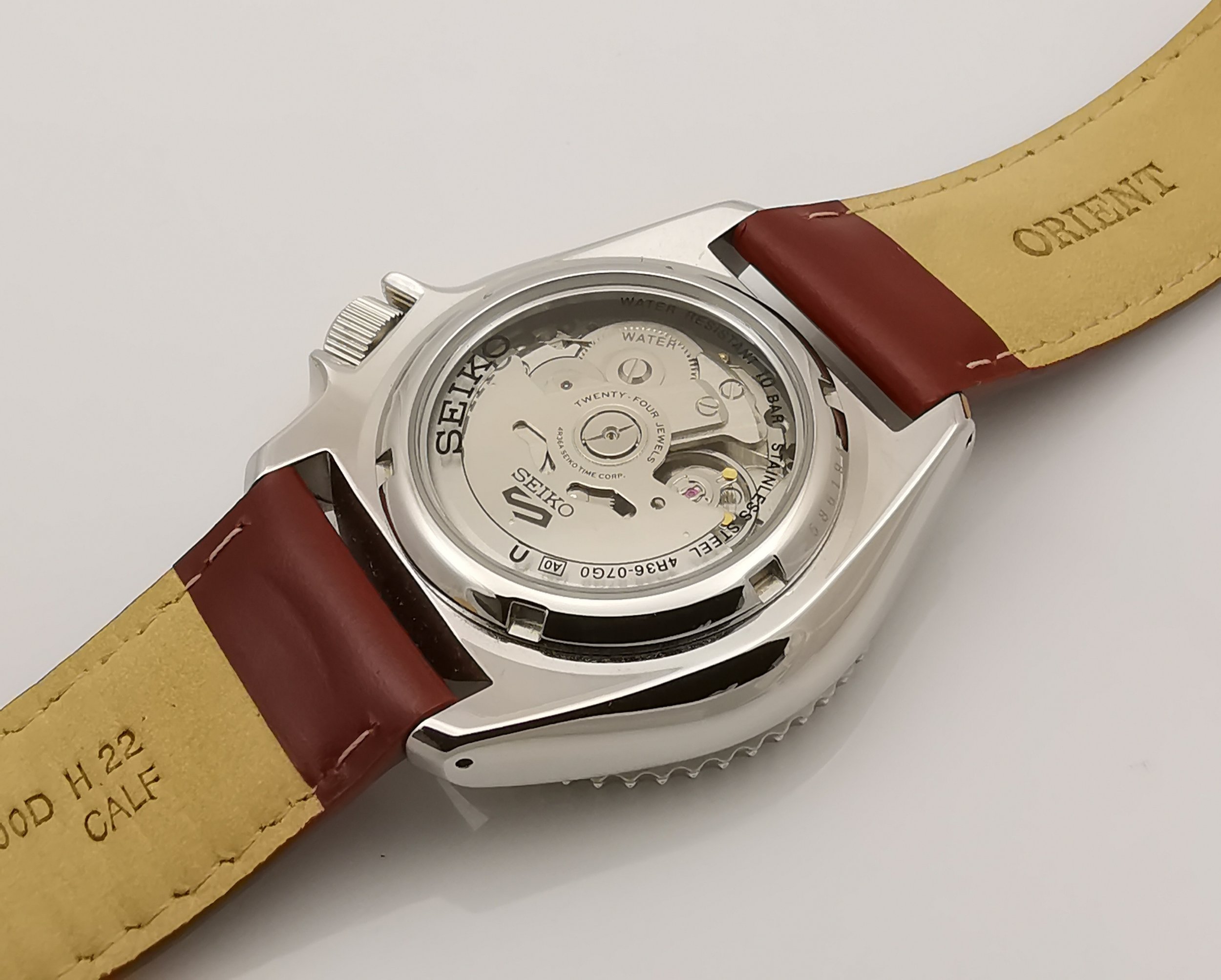 Seiko 5 Sports Day/Date Automatic watch Ref. 4R36-07G0 Steel on brown  leather strap — About Time