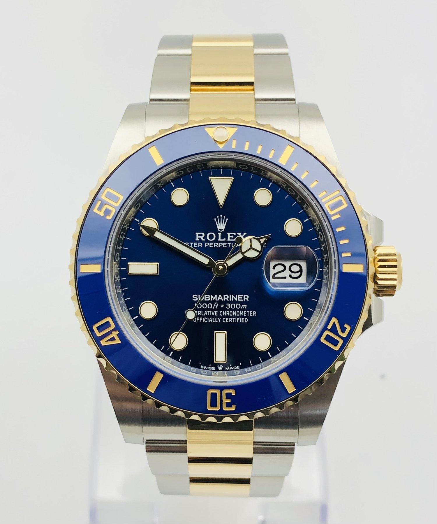 Rolex Submariner Date 18ct Yellow Gold Black Dial 126618LN