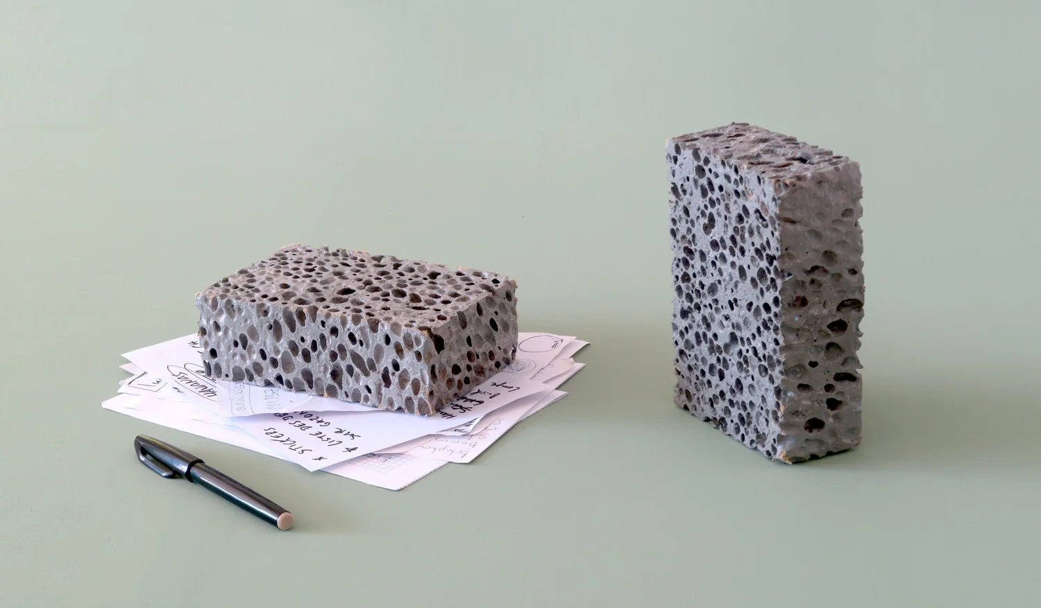 Sponge-like brick to press documents