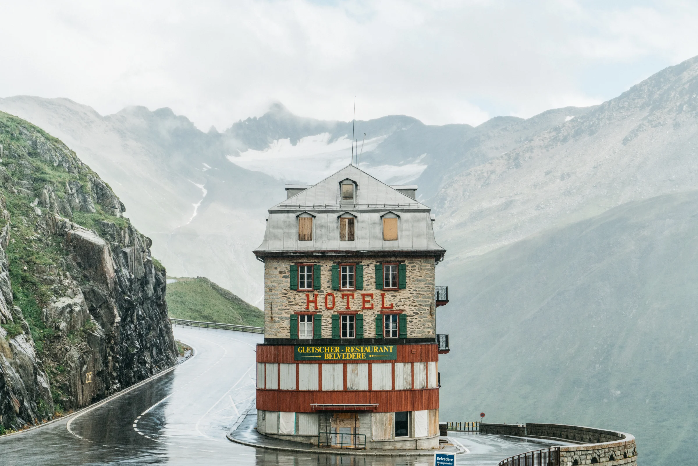 switzerland-web-1.jpg