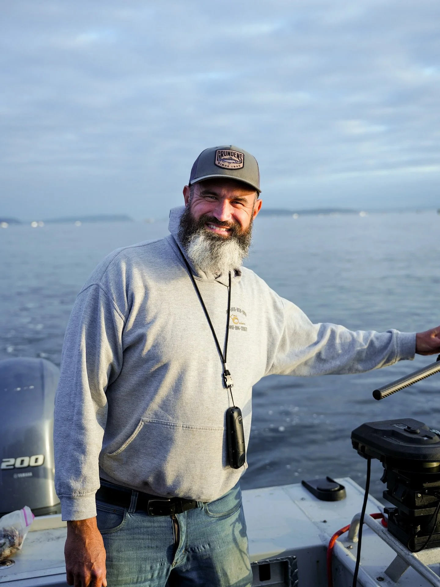 Finally got to post some pictures from earlier in the week doing a little Washington fishing with the great and powerful @chefelgato great seeing him and great pulling in some awesome Coho. #huntupagoodmeal #killerchefs