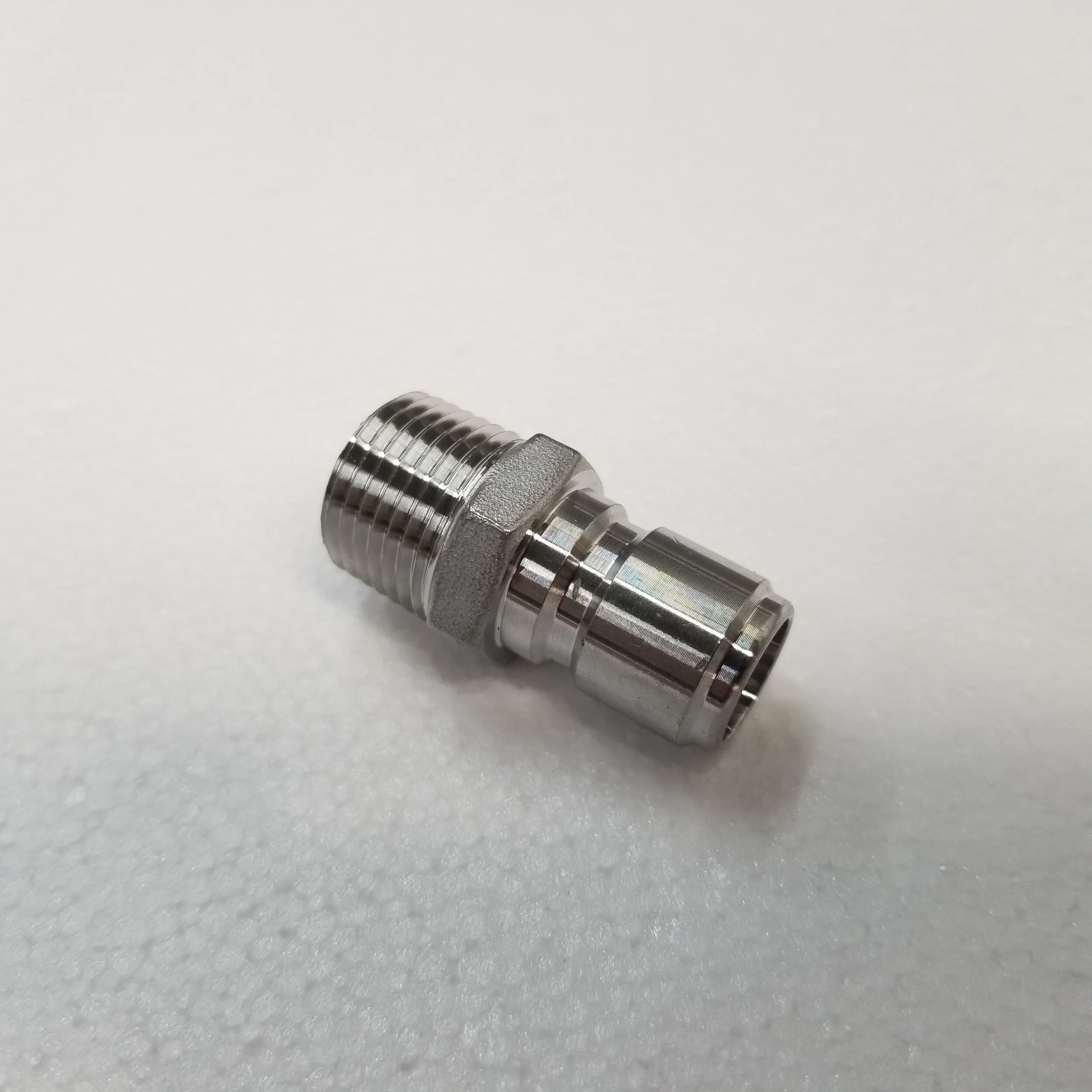 Male Quick Disconnect Fitting x 1/2" Male NPT Thread