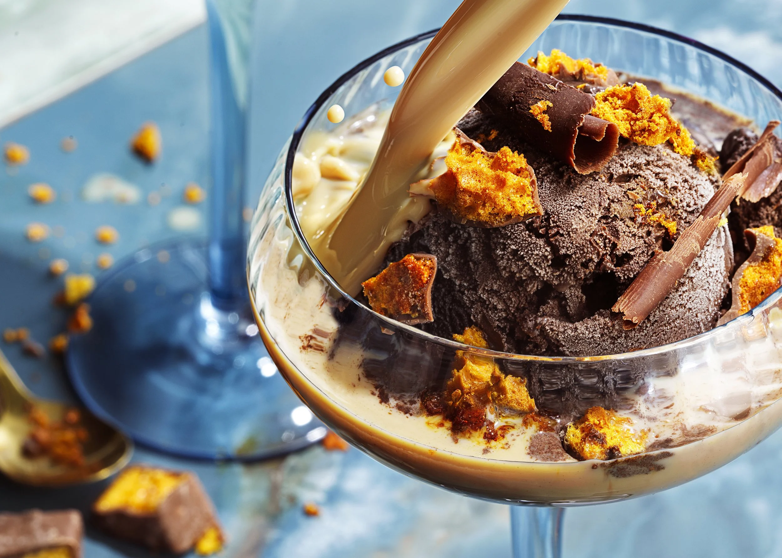 WEB BAILEYS ' CRUNCHY ' CROPPED BLUE.jpg