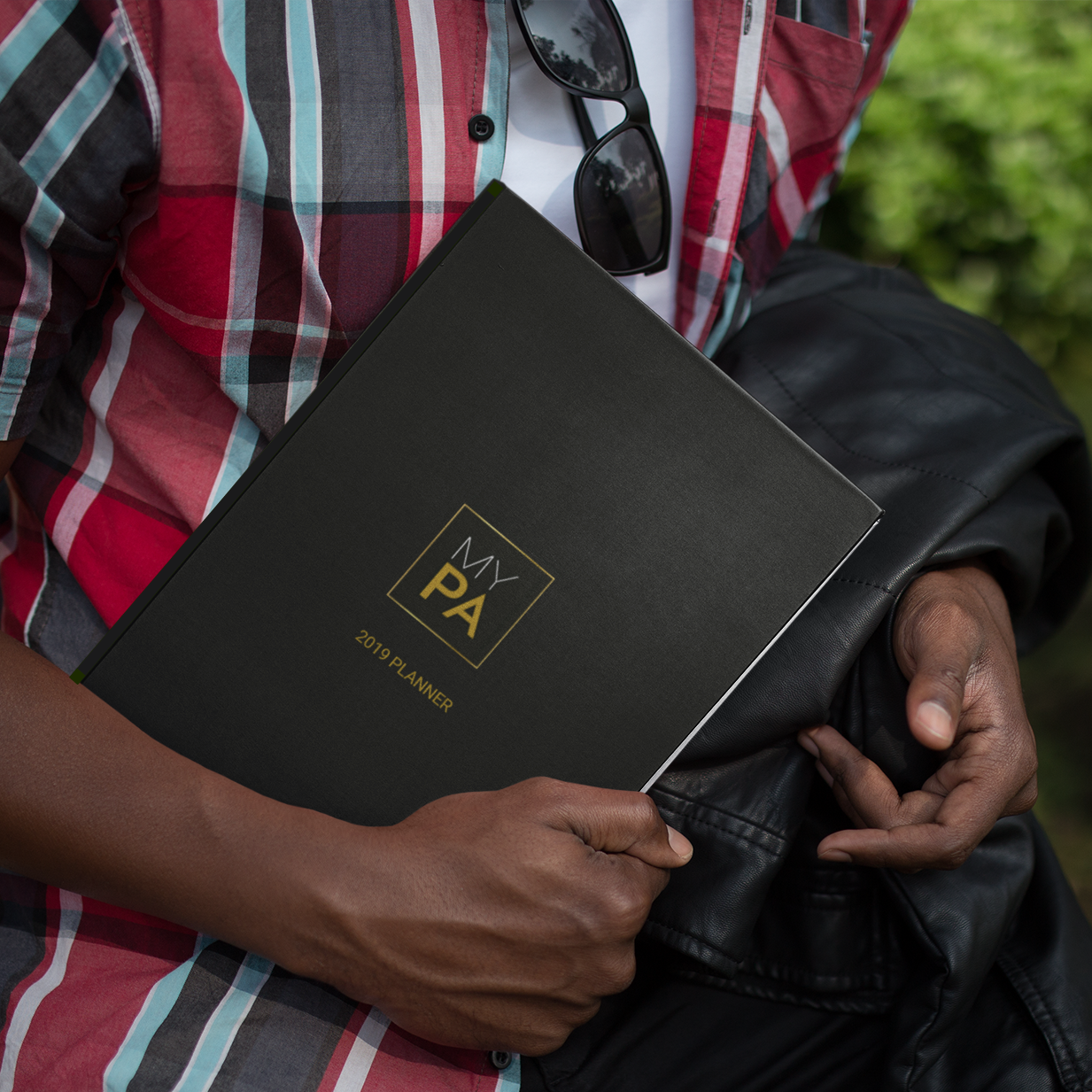 You won’t want to go anywhere without your personal assistant planner.