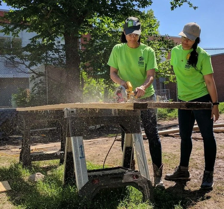 8 Ways to Volunteer in Your Community