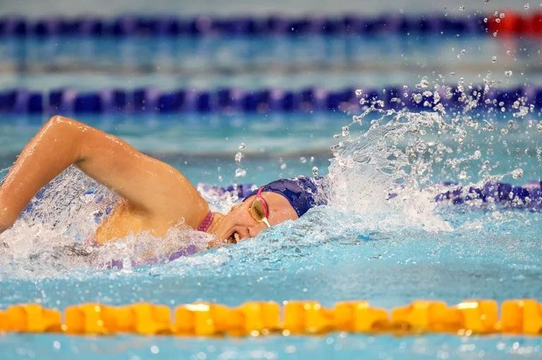 Nicola swims her way into NZ team