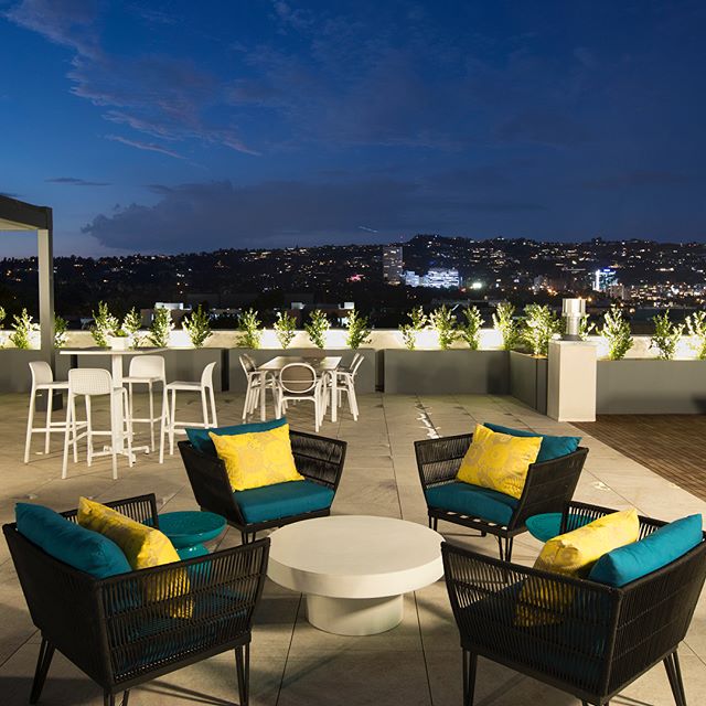 Check out all the views at Empire at Burton Way...Just a few units remaining! Visit the website and apply now #empireatburtonway #empirepropertygroup #empireatbw #empireatkings #empireatbellagio #empireatnorton #westhollywoodapartments #westhollywood #weho #weholiving #beverlyhills
#lovebeverlyhills #beverlyhillsliving #beverlyhillsapartments #belairapartments #luxuryapartments #nyinla #realestate #developer #losangelesapartments #architecture #apartmentdesign #luxurydevelopment #residentialdesign