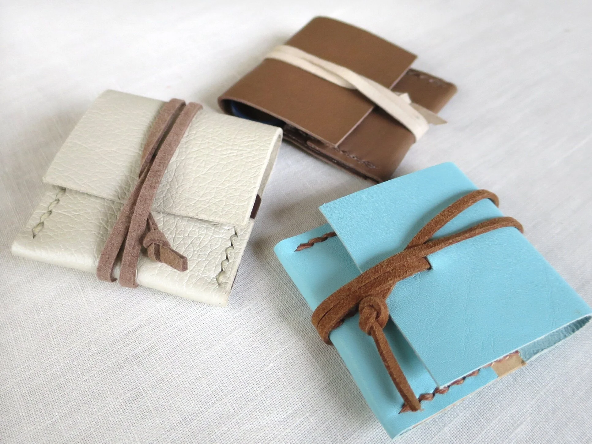 "Obi" Travel Sewing Kit 