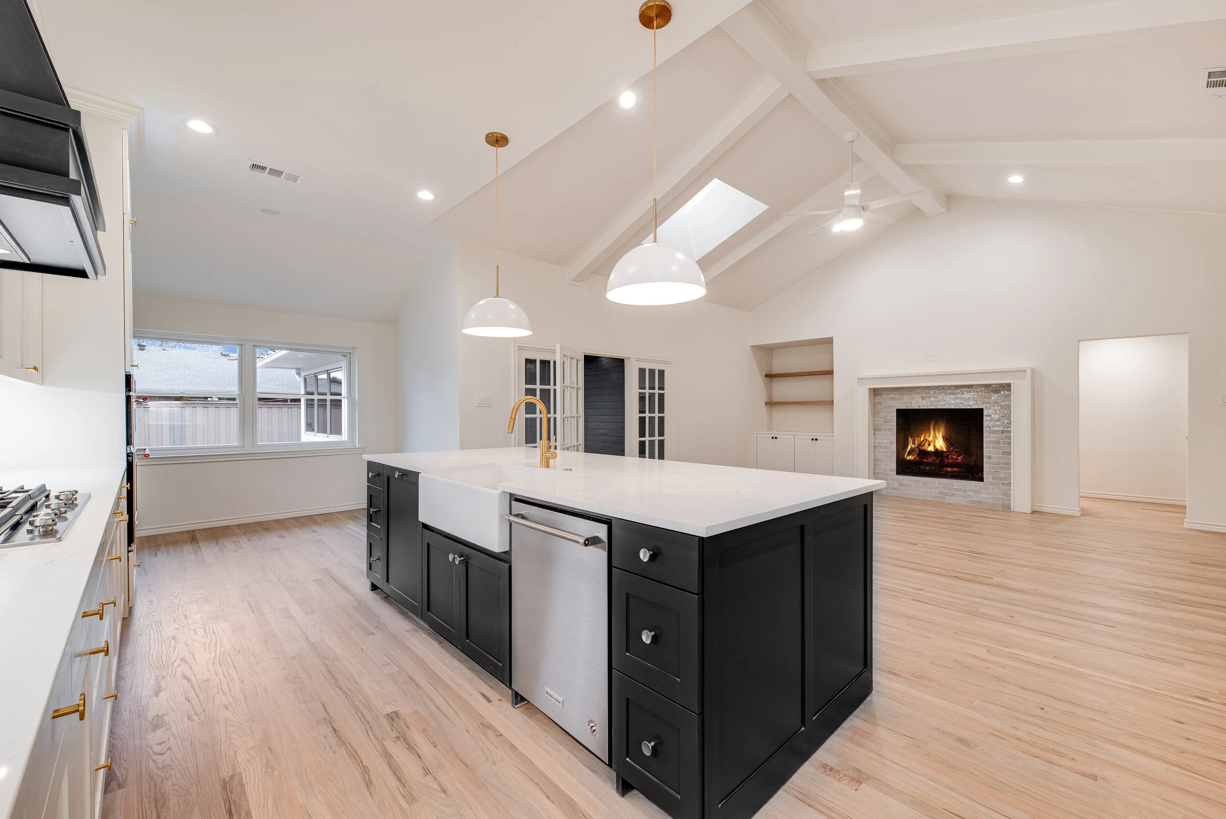 7411 lynworth dr-4-2.JPG