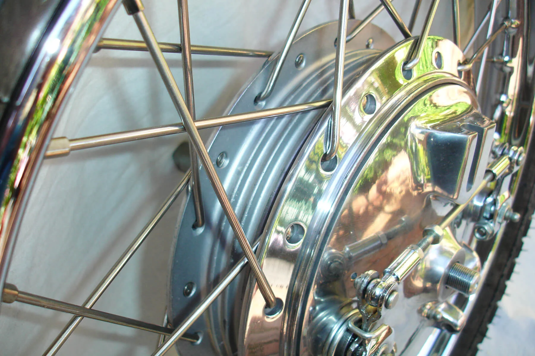 Polished and satin blast finish.