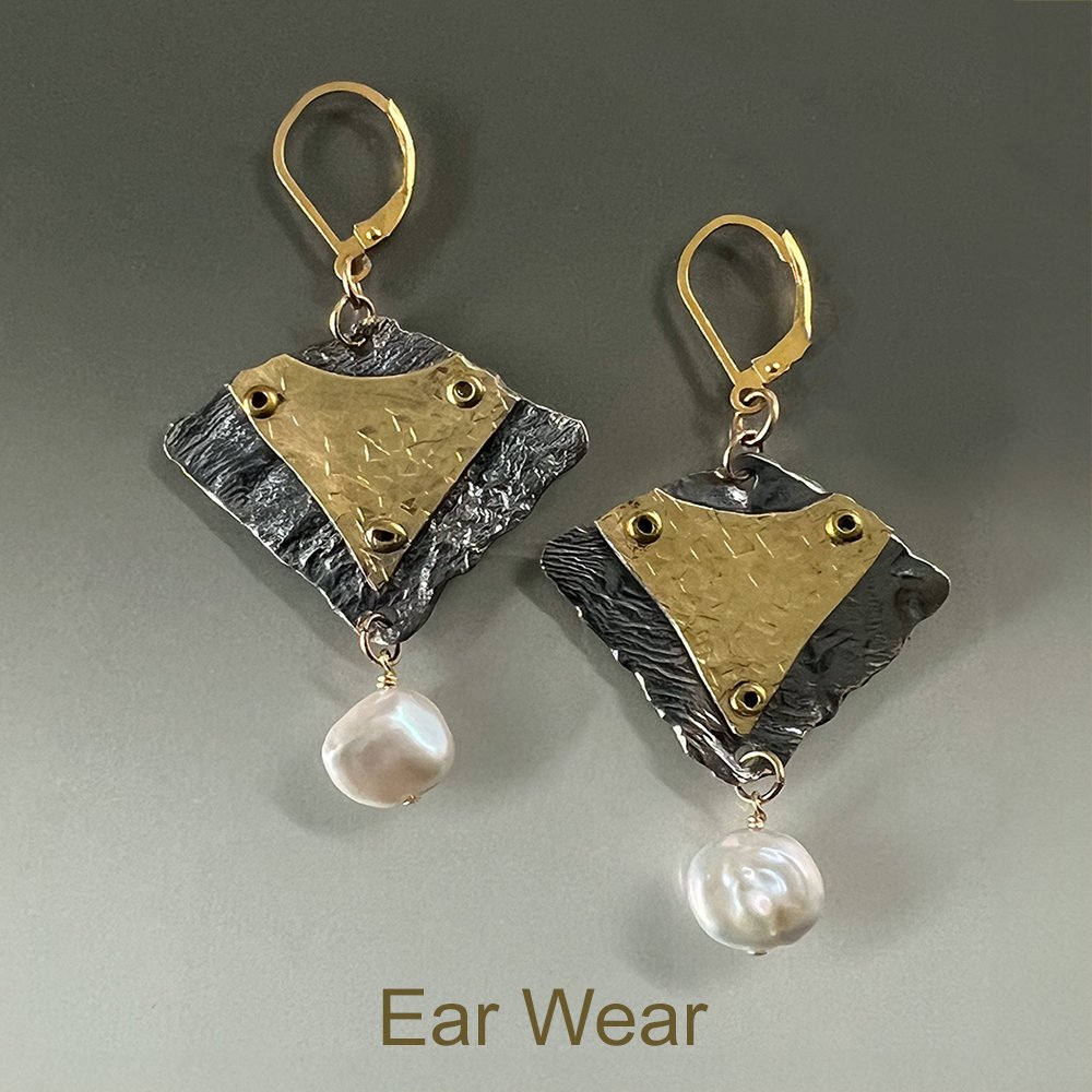 Upswings-Shop-Ear-Wear-GoldReticulationPearls.jpg