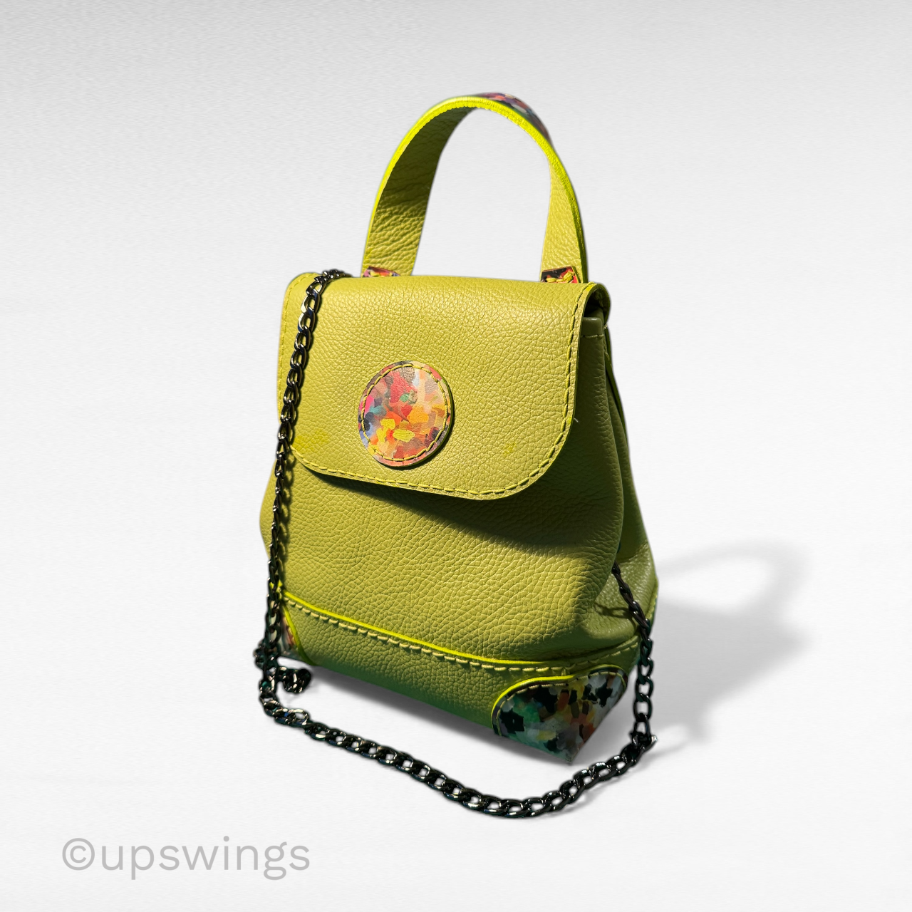 Upswings-9012-Kerigreen-frontt.png