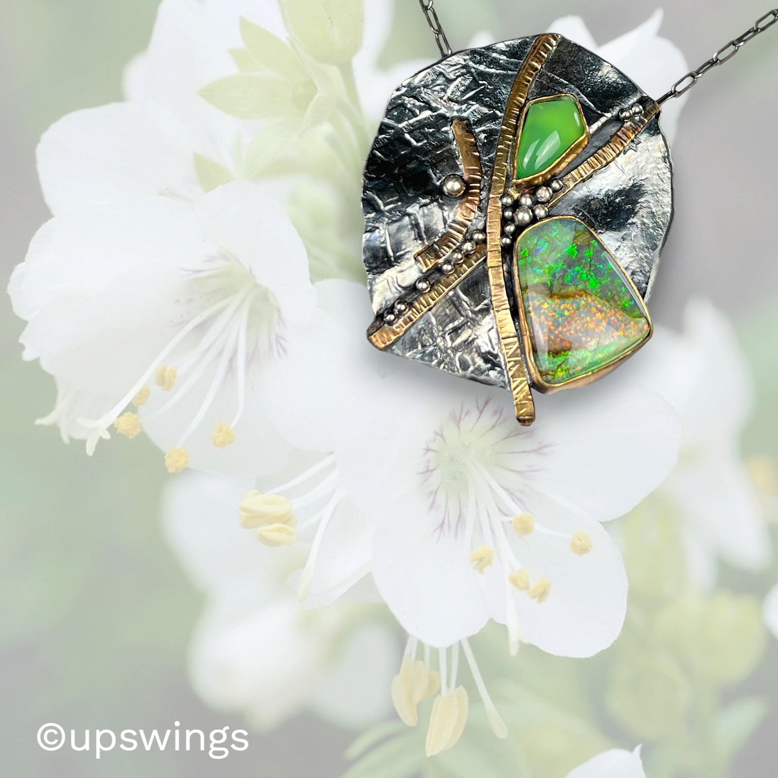 Upswings-Opal-pendant-plus.png