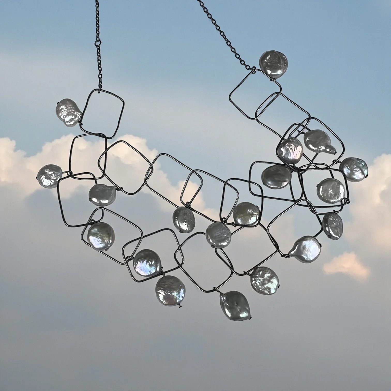 Abacus oxidized silver with grey silver baroque pearls