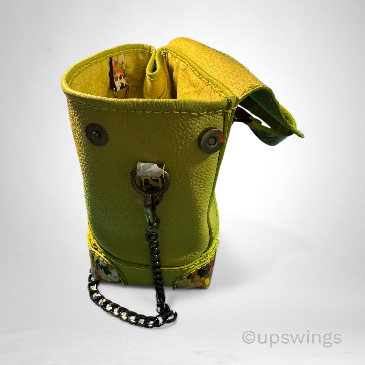 Upswings-9012-Kerigreen-open3.png