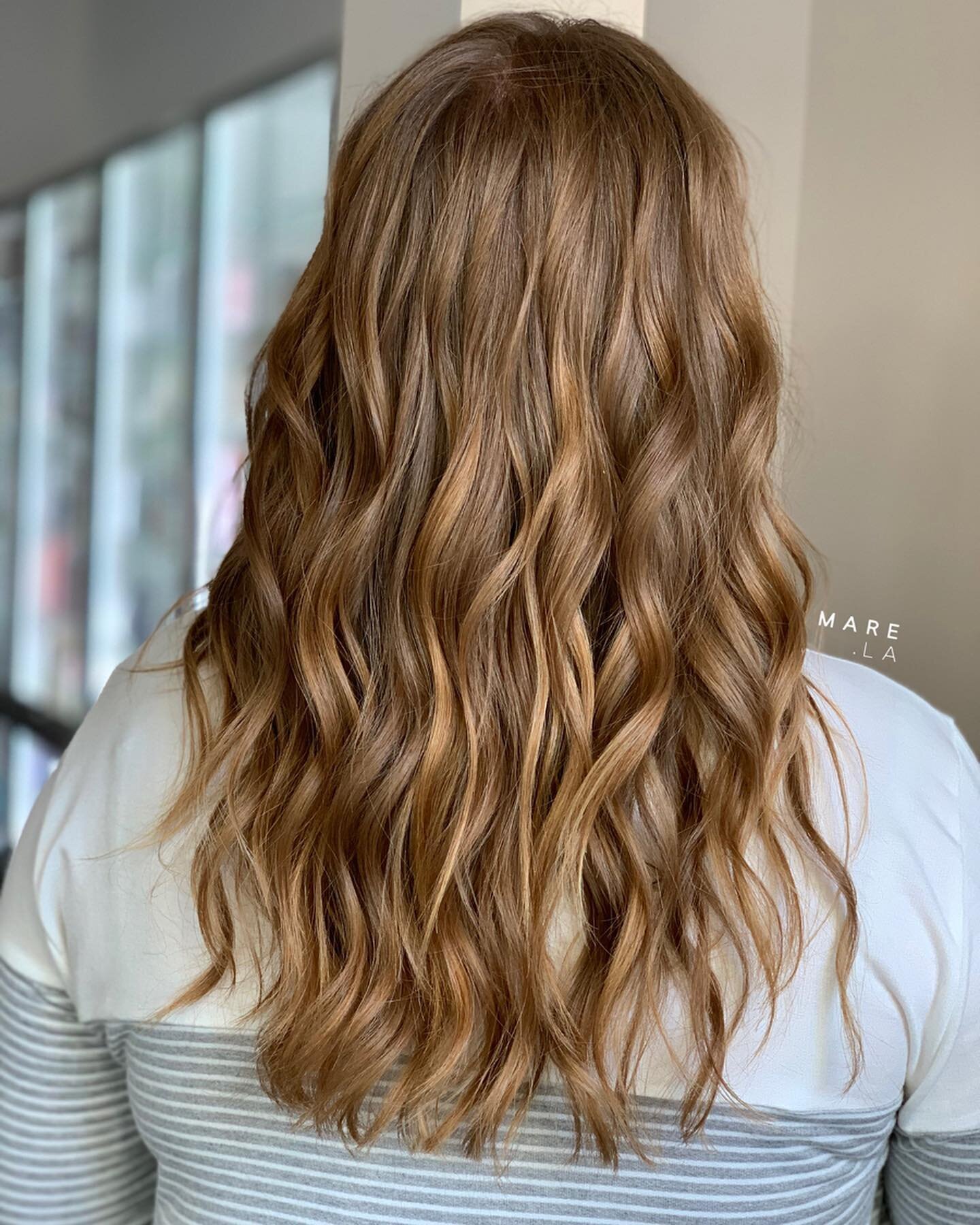 It&rsquo;s been a year since her last cut so @tflunk was dying for a fresh look! By giving her the right layers and textures , this added more dimension &amp; depth in her natural color. What a difference a haircut can do to someone&rsquo;s color. I&