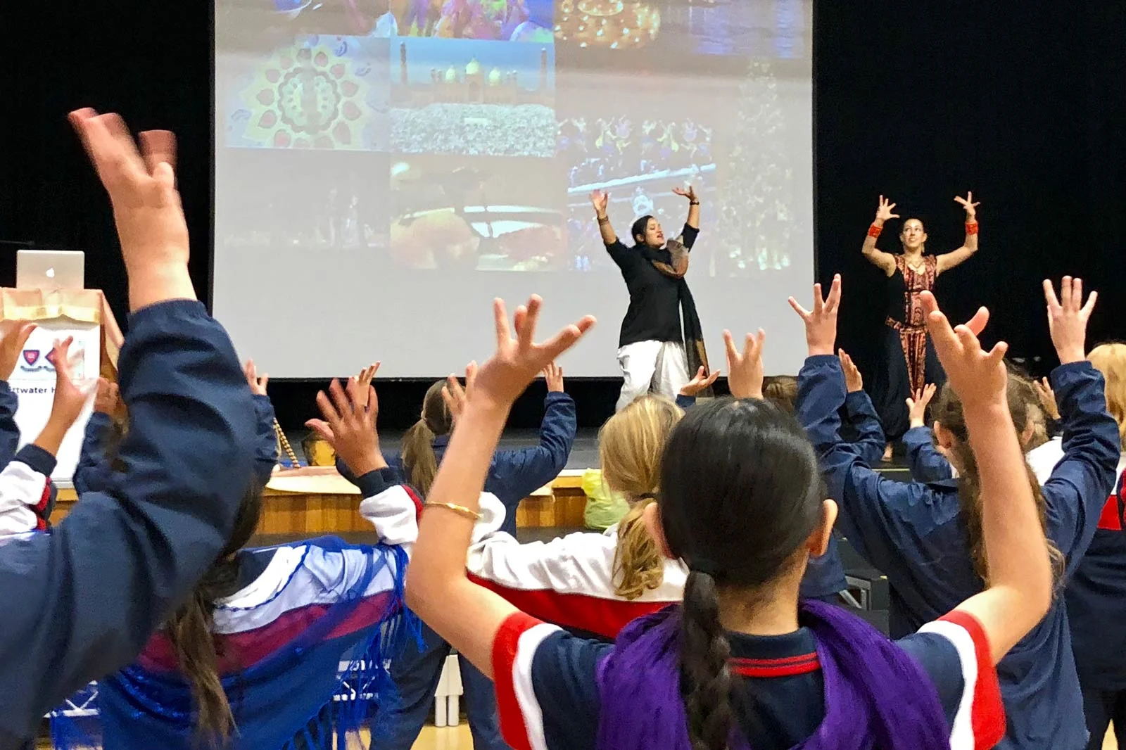 sirens-dance-bollywood_learn_school-program_kids-dancing