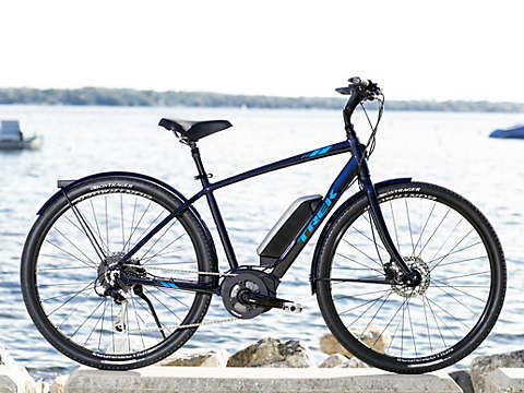 Verve+ is an electric hybrid bike designed for comfort on commutes, daily cruises, and recreational rides. It features a Bosch system capable of sustaining speeds of up to 20 mph, and comes fully stocked with accessories like integrated lights, fenders, and a kickstand. Our most affordable e-bike is great for anyone looking for an extra boost to enjoy riding more!