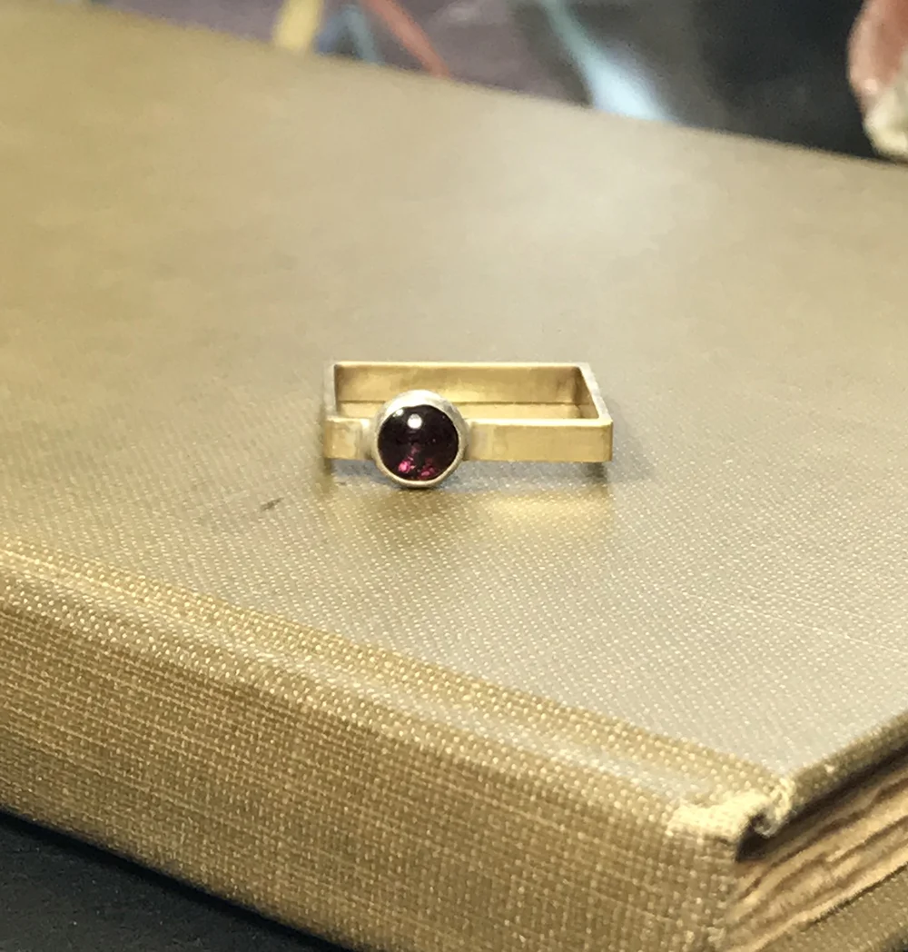 small_garnet_squar3e.jpg