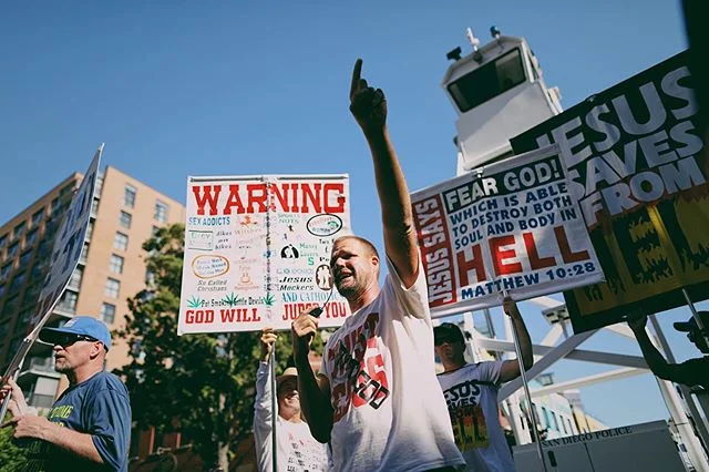 One of the many activities found at #sandiegocomiccon2019 #streetpreaching #comiccon #canon5d #streetphotography