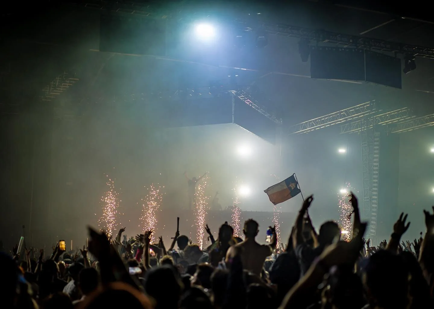 @slanderofficial at @lightsallnight Supernova Stage