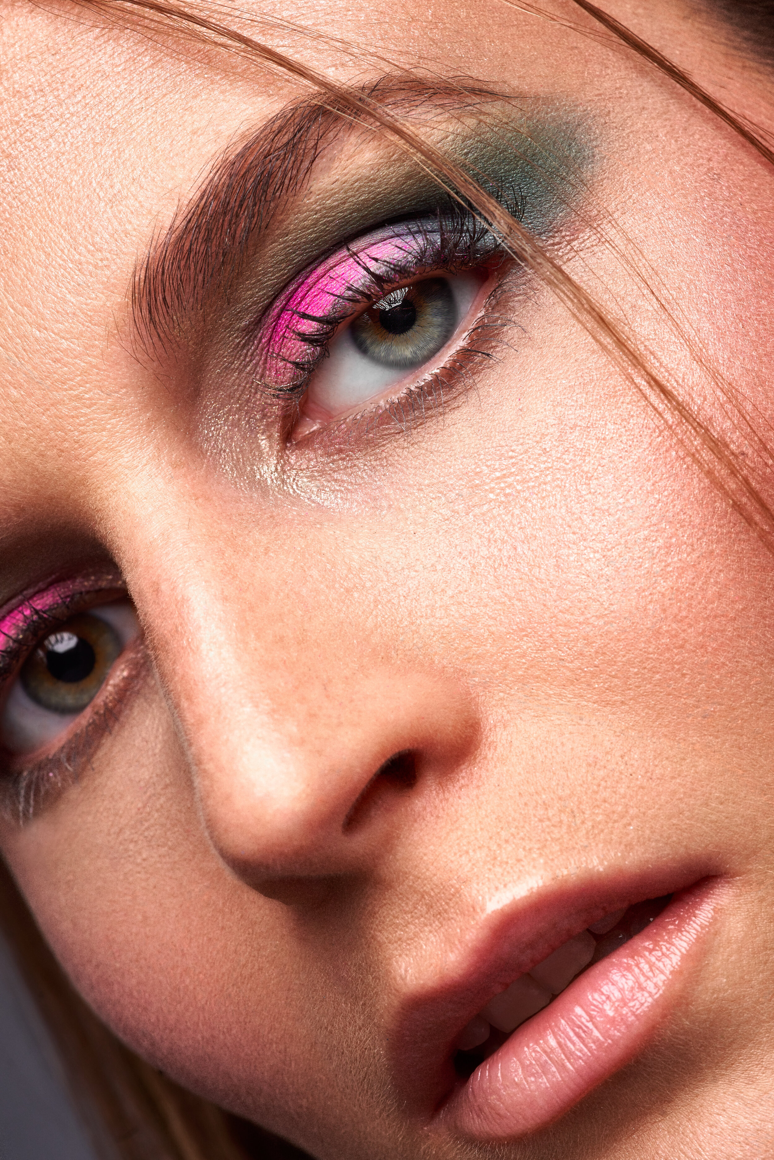 3_highend-beauty-closeup-makeup-metallized-makeup-©-pixellicious.jpg