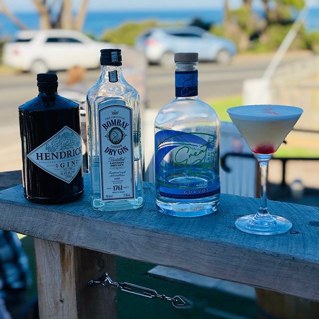 We are celebrating national gin day alllll day long here breakfast, lunch and dinner. Book your table now 🍻 #nationalginday #bomboras