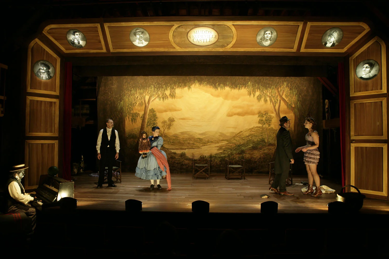 MALTHOUSE VAUDEVILLE©JEFF BUSBY_226.JPG