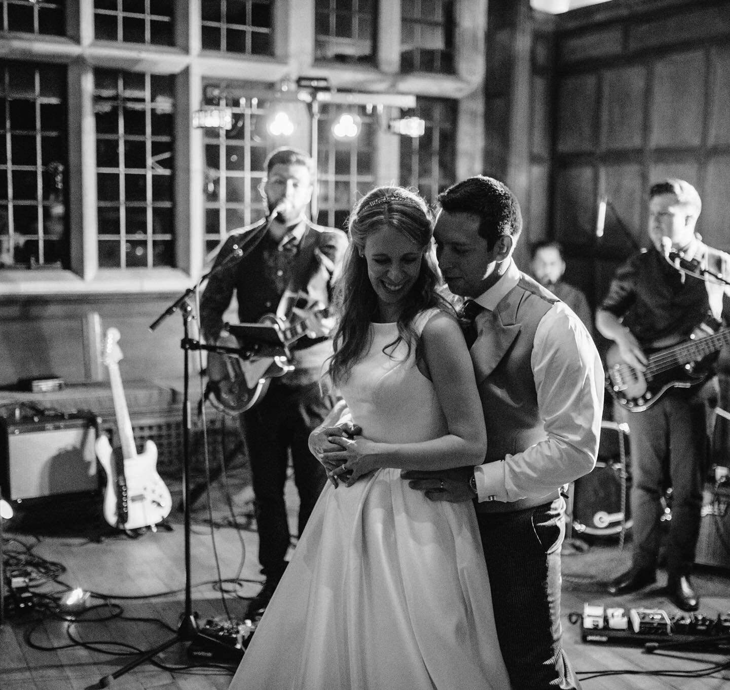 VALENTINES // Remember the days and make more magical moments to remember. 

Wedding: E&amp;B
Photographer: @jacobmalinskiphoto 

#balcombeplace #love #firstdance