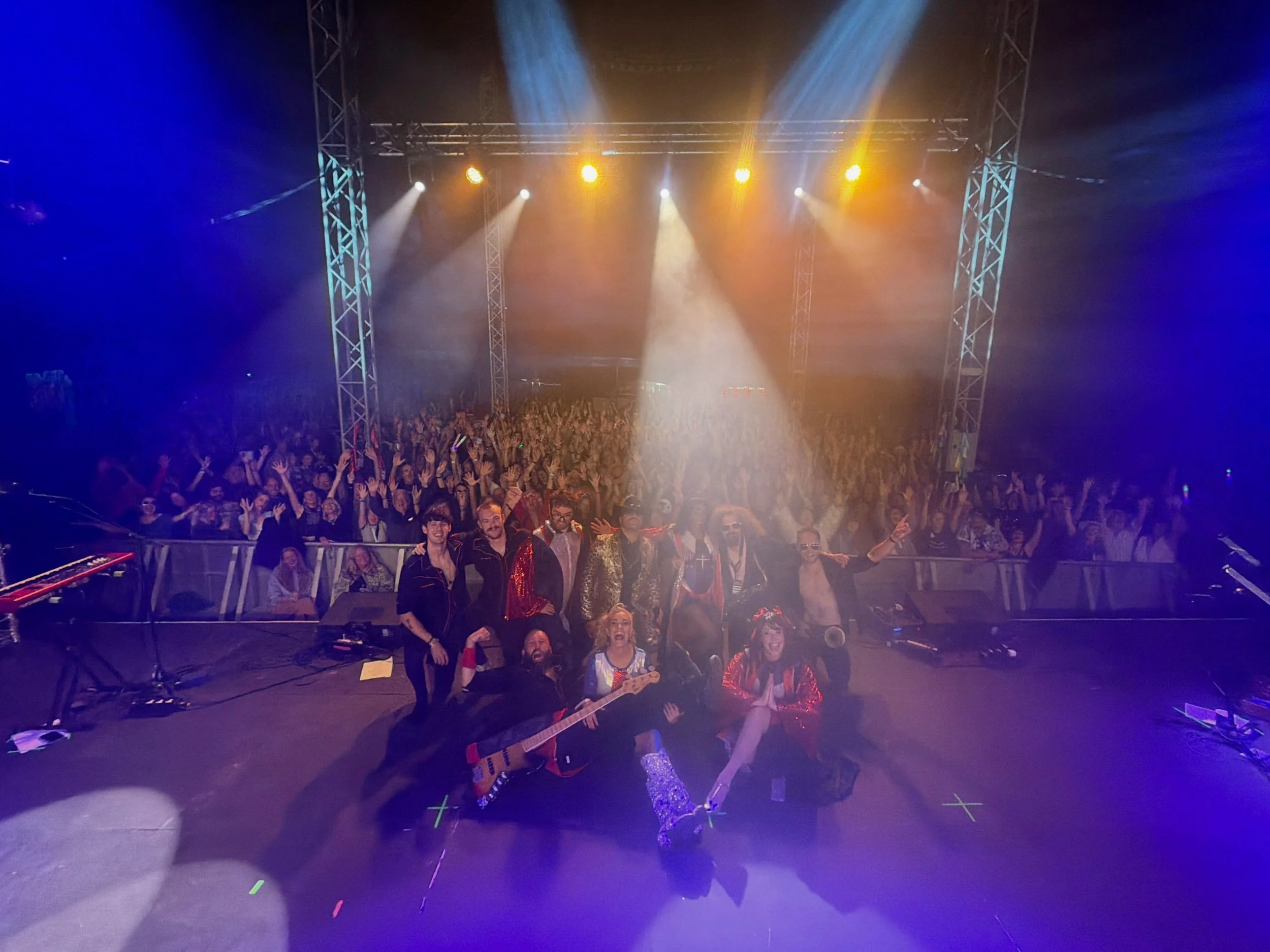Our last festival of the year at @littleorchardfestival 🤘🏽 what a way to end the season, sinners! See you on tour this November ?

TOUR DATES:
4 November &mdash; Newcastle &mdash; The Grove
5 November &mdash; Glasgow &mdash; King Tut&rsquo;s
6 Nove