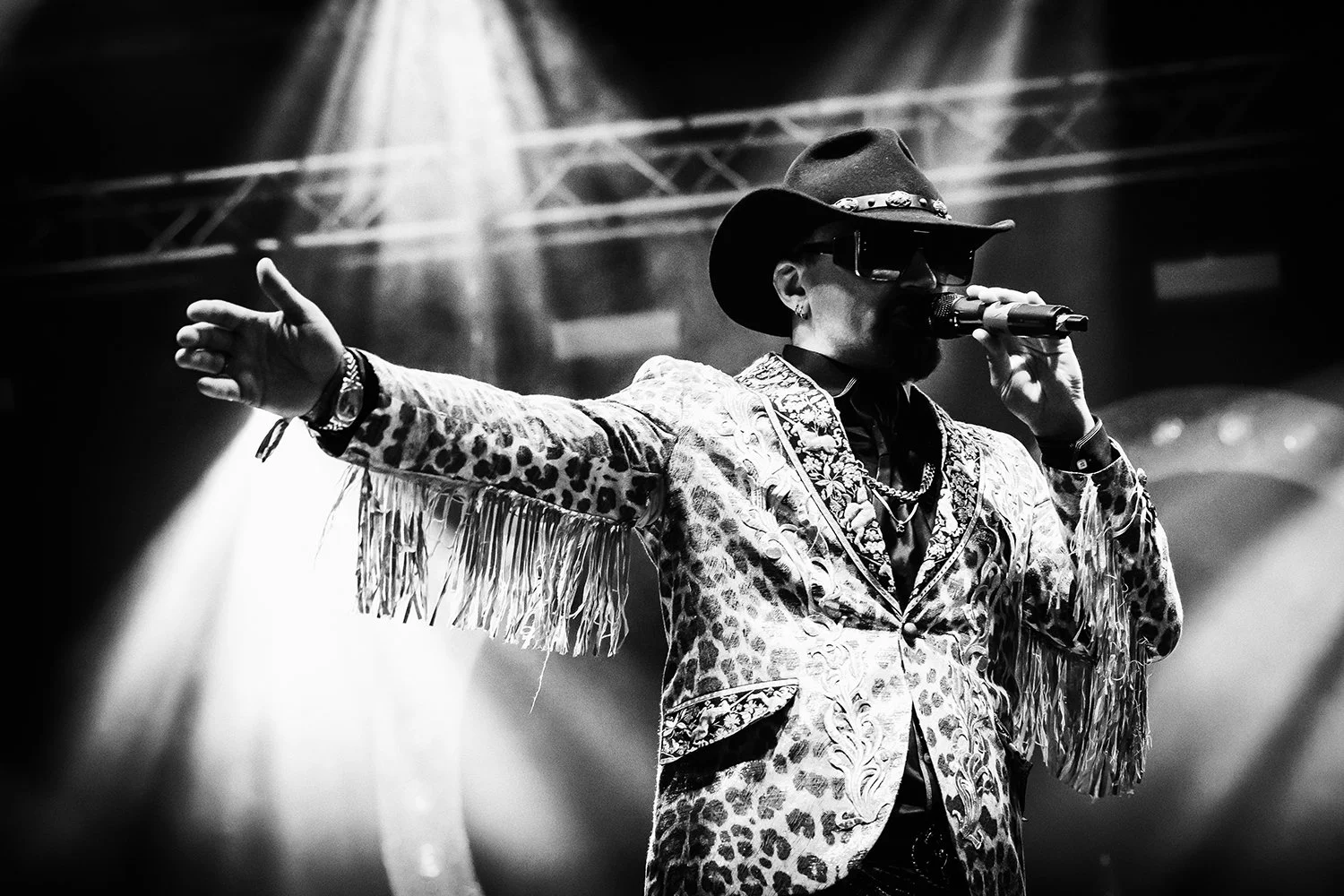 OMG Church - R62 - 125bw Sammy.jpg