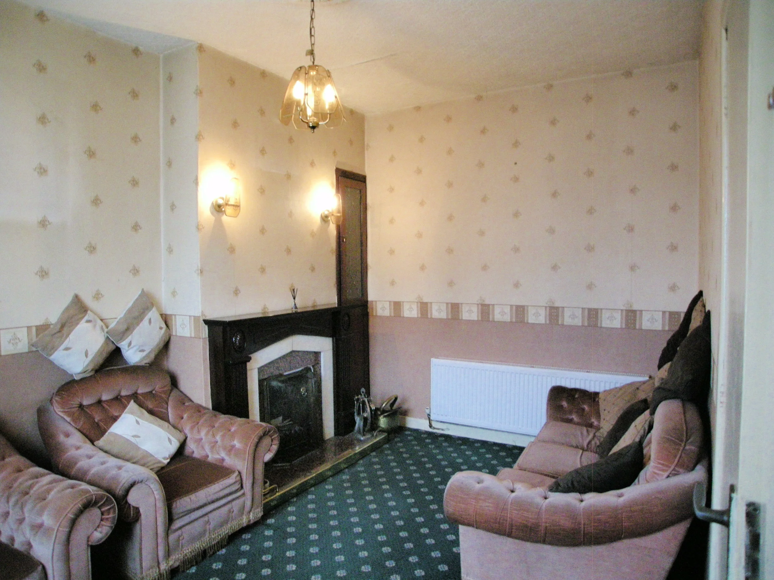 48 O'Hanlon Park , Dundalk , Co. Louth . — McArdle Auctioneers