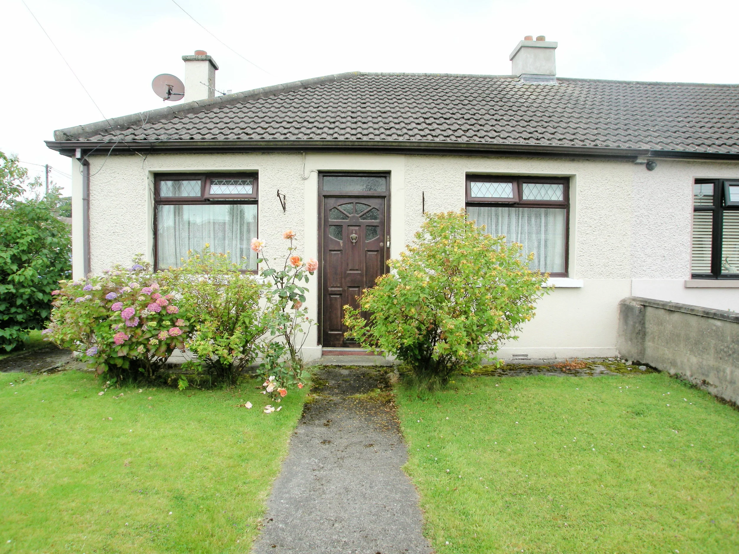 48 O'Hanlon Park , Dundalk , Co. Louth . — McArdle Auctioneers