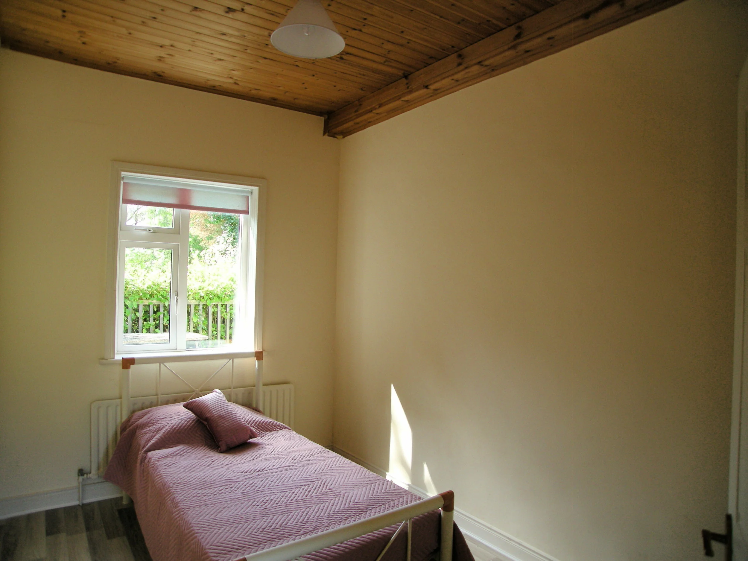 Dromiskin Village , Dundalk , Co.Louth . — McArdle Auctioneers