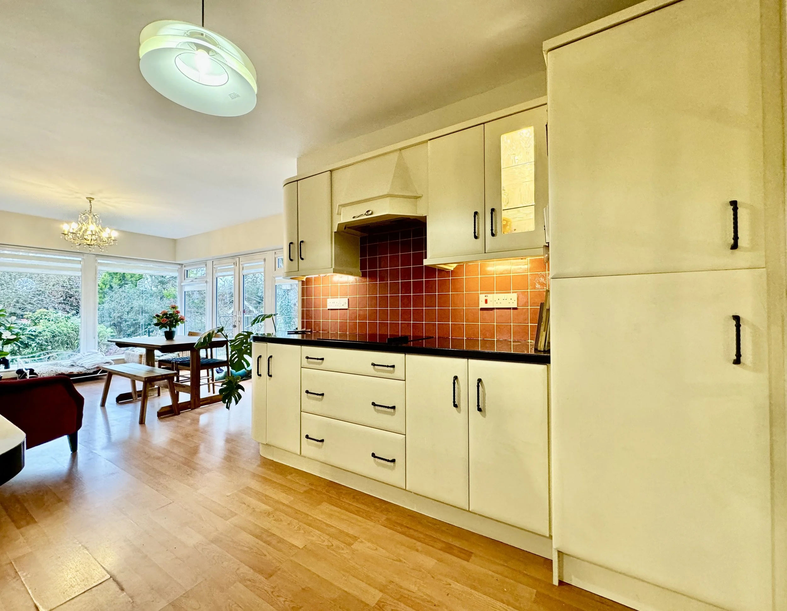 Ravensdale , I. Prior-17.jpg