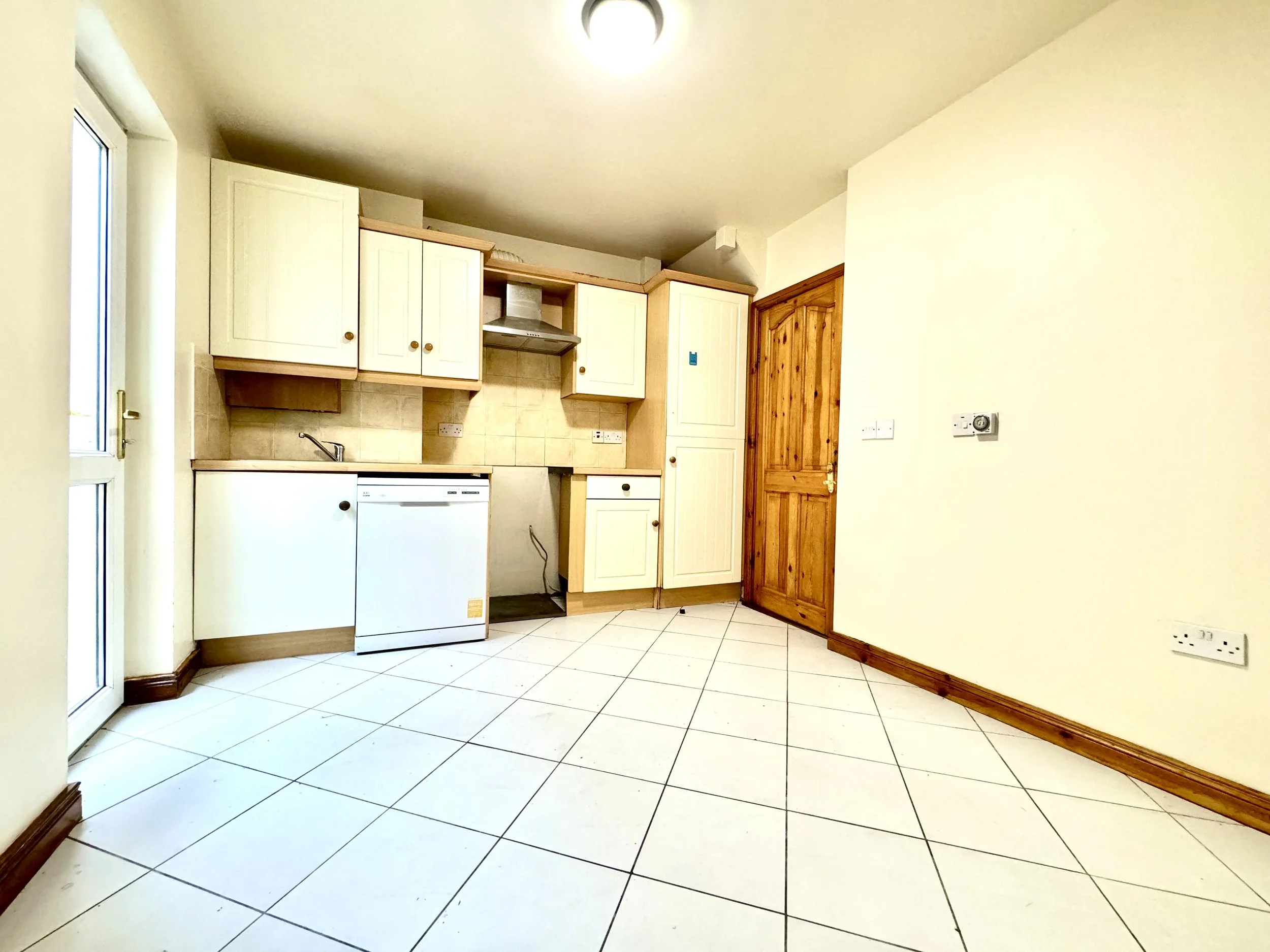 16 Bachelors Walk 16.jpg