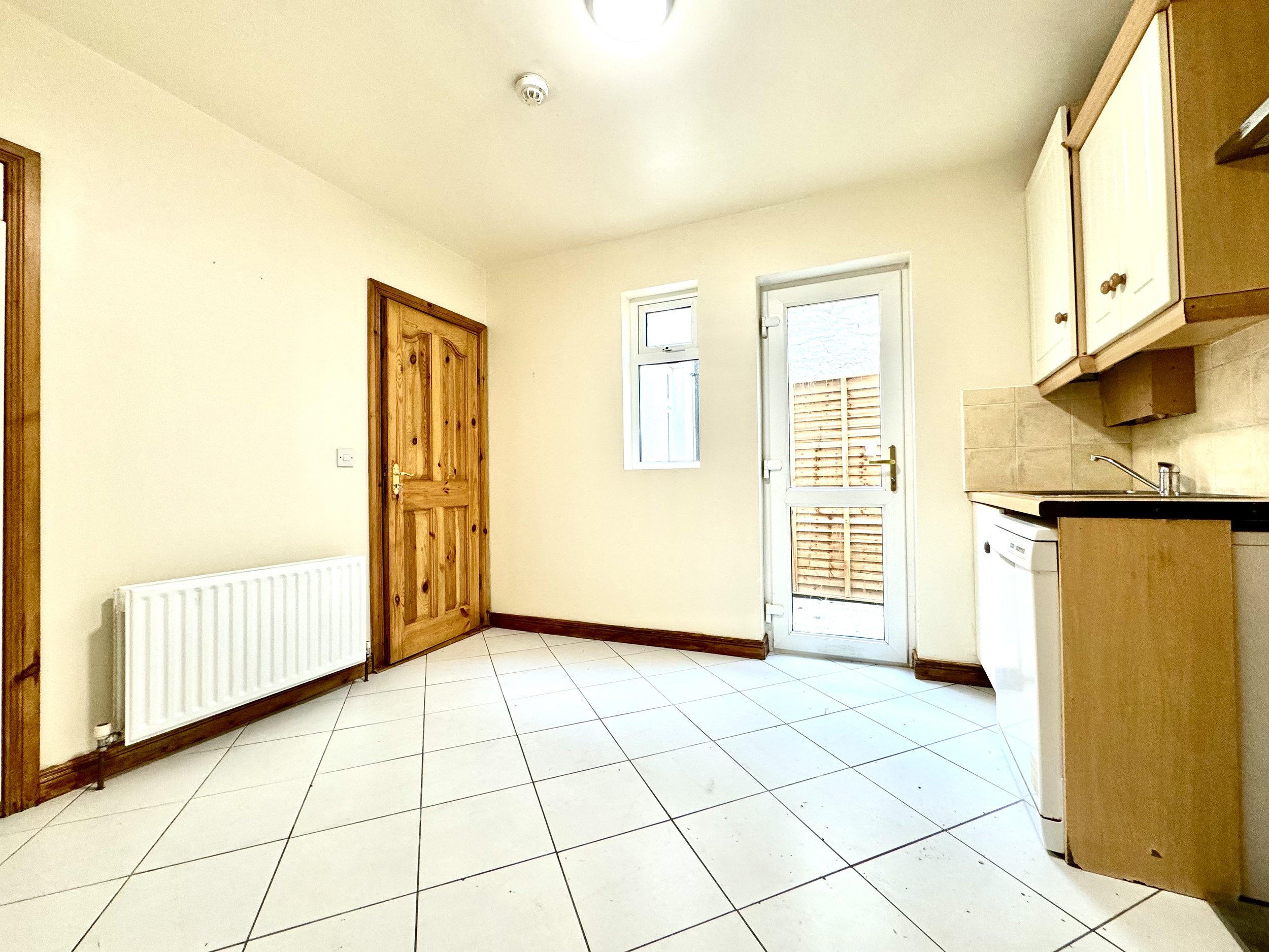 16 Bachelors Walk 17.jpg