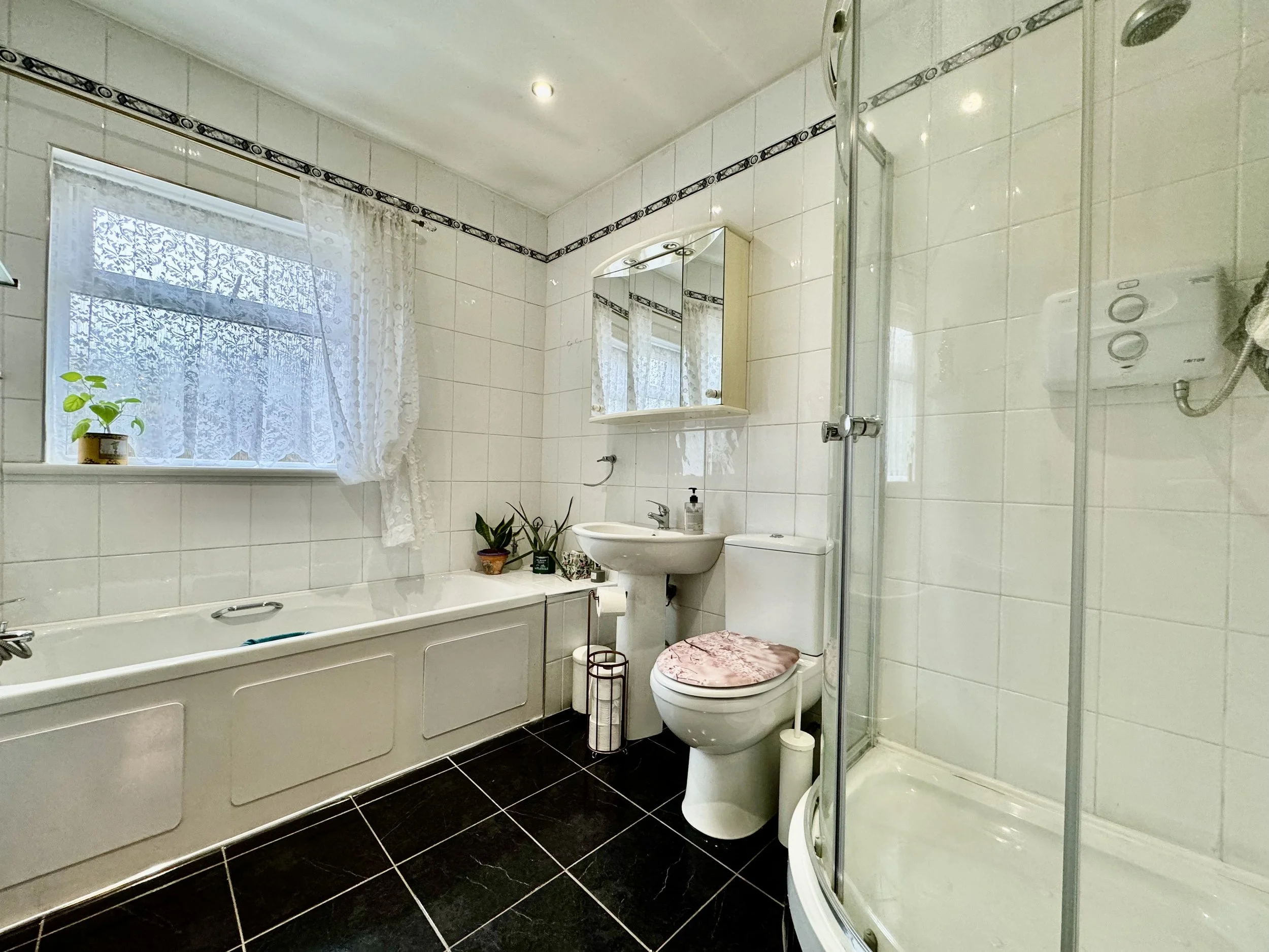 Ravensdale , I. Prior-6.jpg