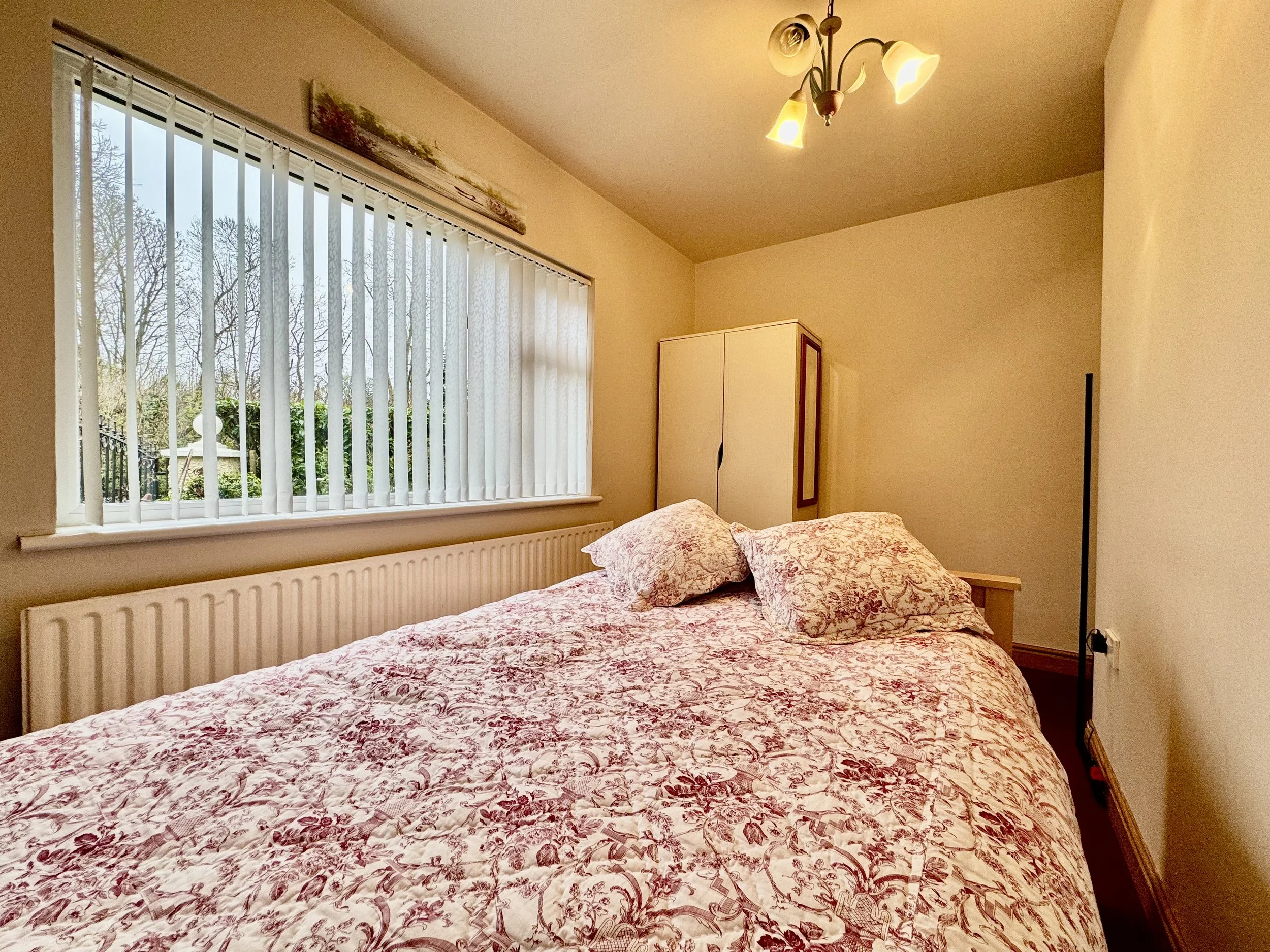 Ravensdale , I. Prior-3.jpg